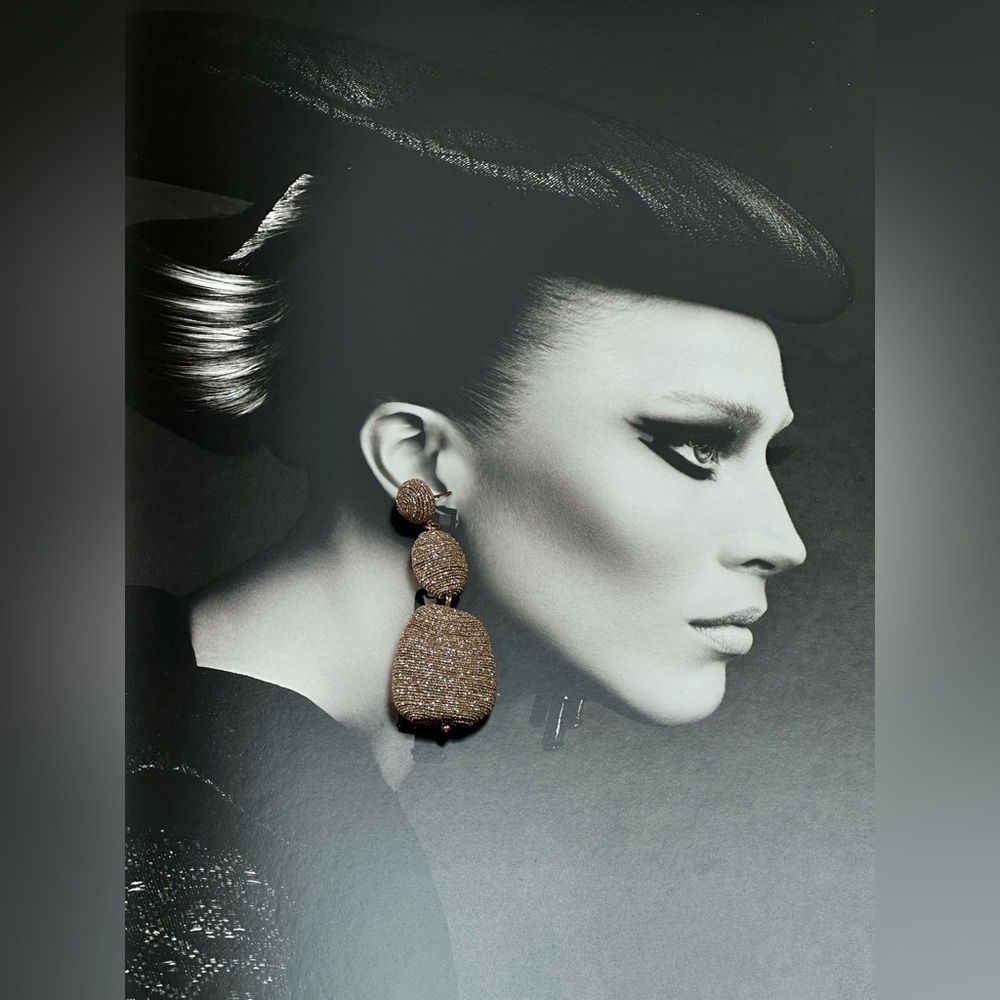Elegant Gold Dangle Earrings - Picture 8 of 8